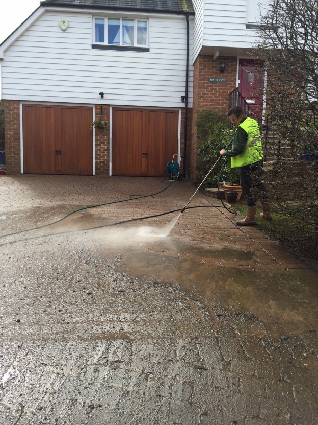 Driveway Pressure Cleaning D & L Landscapes Ltd